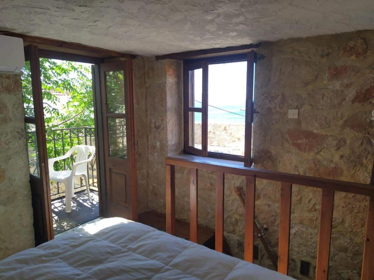 Rosalia Apartments Chalki Town Buitenkant foto