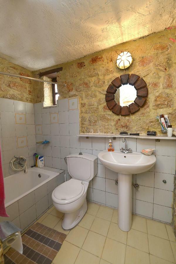 Rosalia Apartments Chalki Town Buitenkant foto