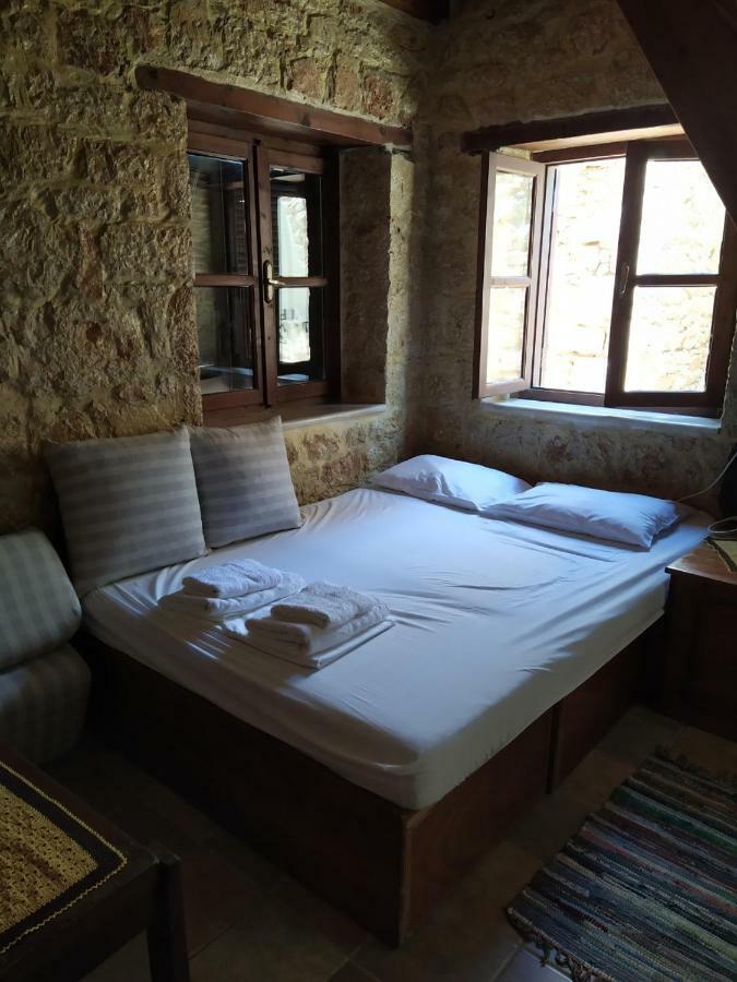 Rosalia Apartments Chalki Town Buitenkant foto